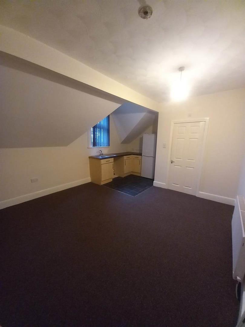 Room 6.jpg